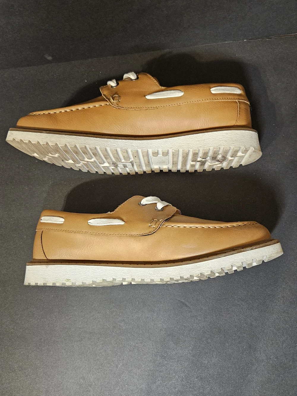 Tahari  Youth  Tan Leather Boat Shoes